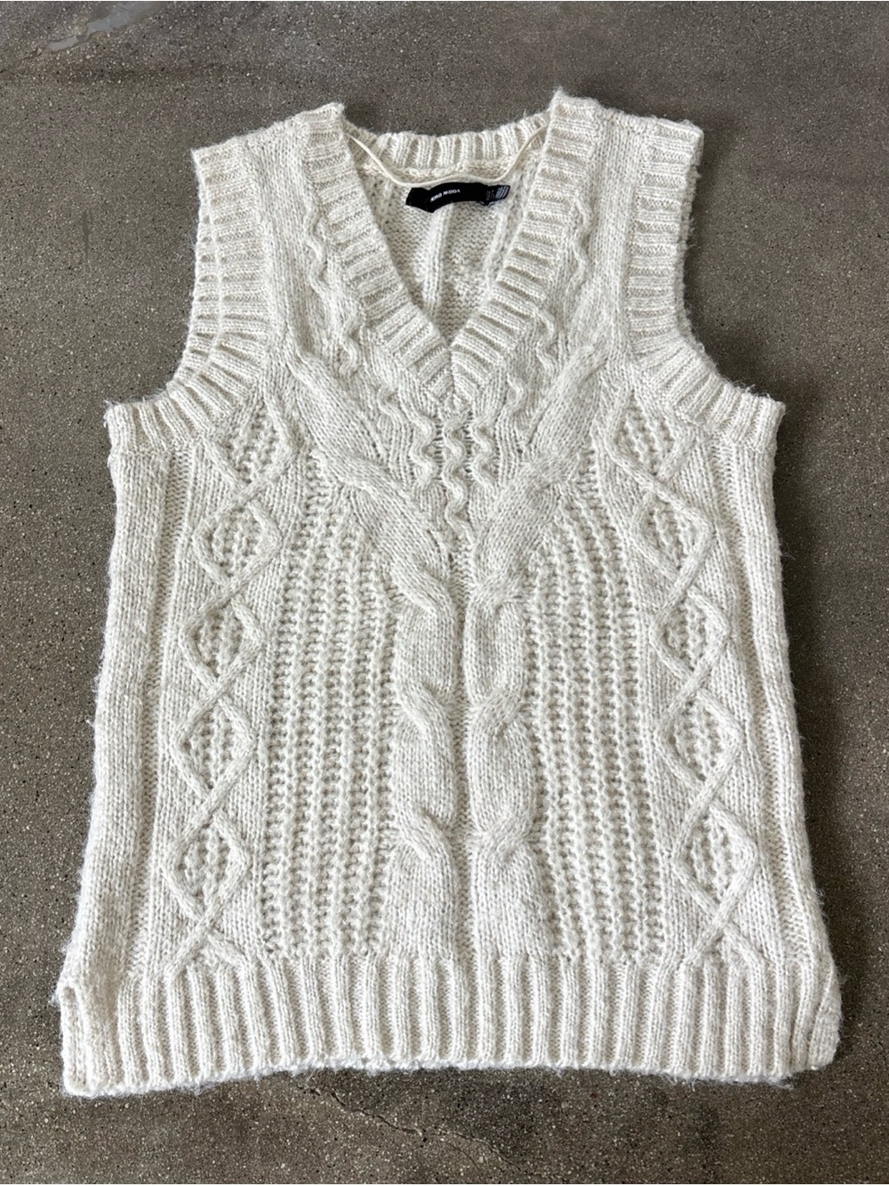 Vero Moda Cream Cable Knit V-Neck Sweater Vest